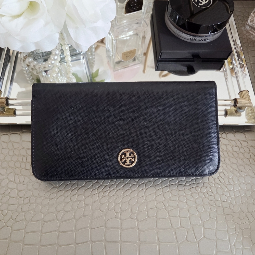 Tory Burch Black Leather Continental Wallet with Gold Logo